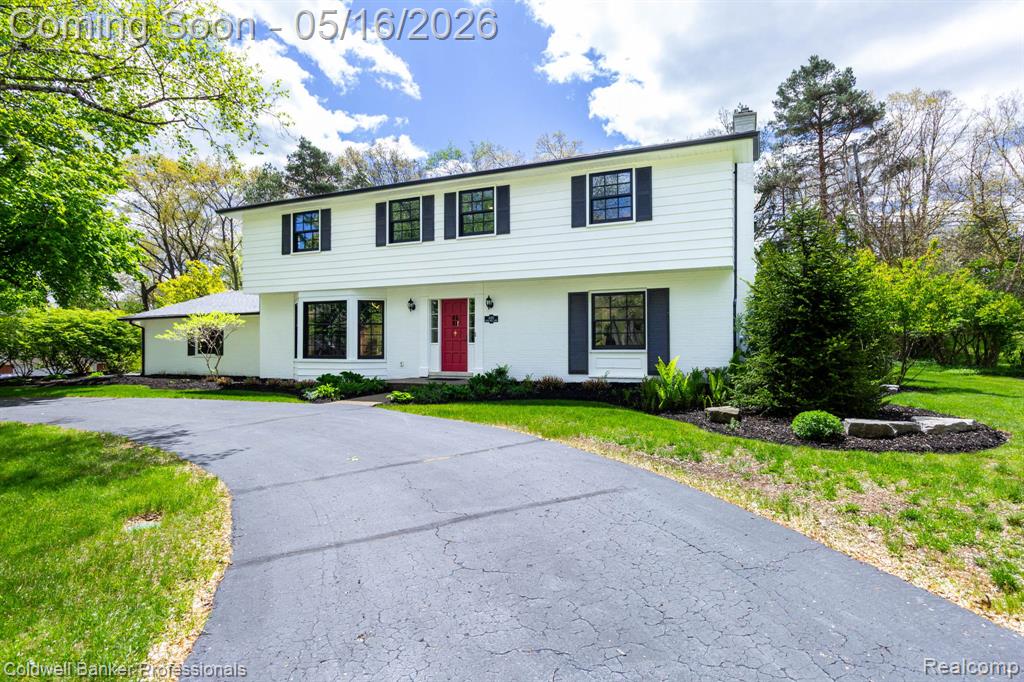 605 Apple Hill Lane, Rochester Hills, MI 48306 — Photo 2