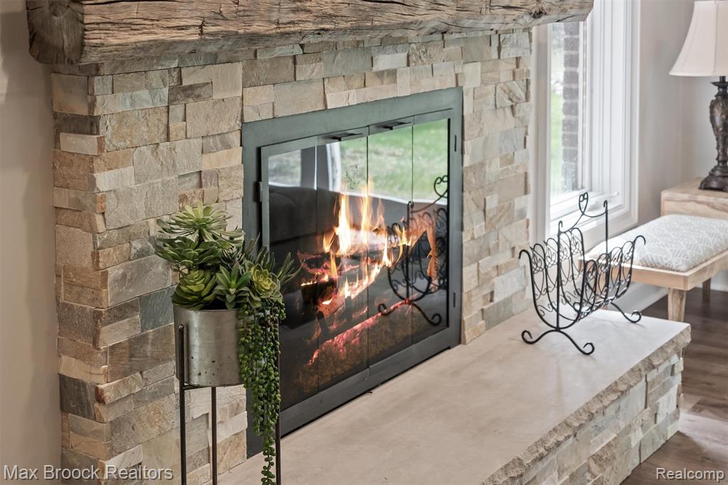 398 Shrewsbury Drive, Clarkston, MI 48348 — Photo 71