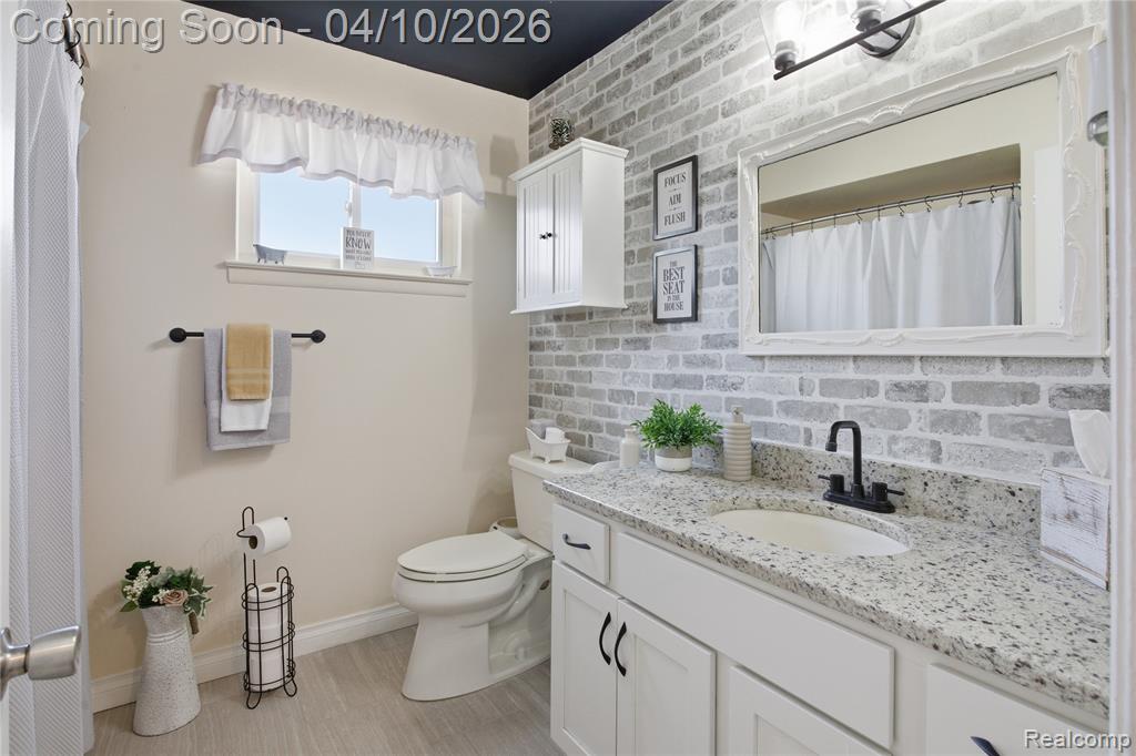 30725 Whittier Avenue, Madison Heights, MI 48071 — Photo 24