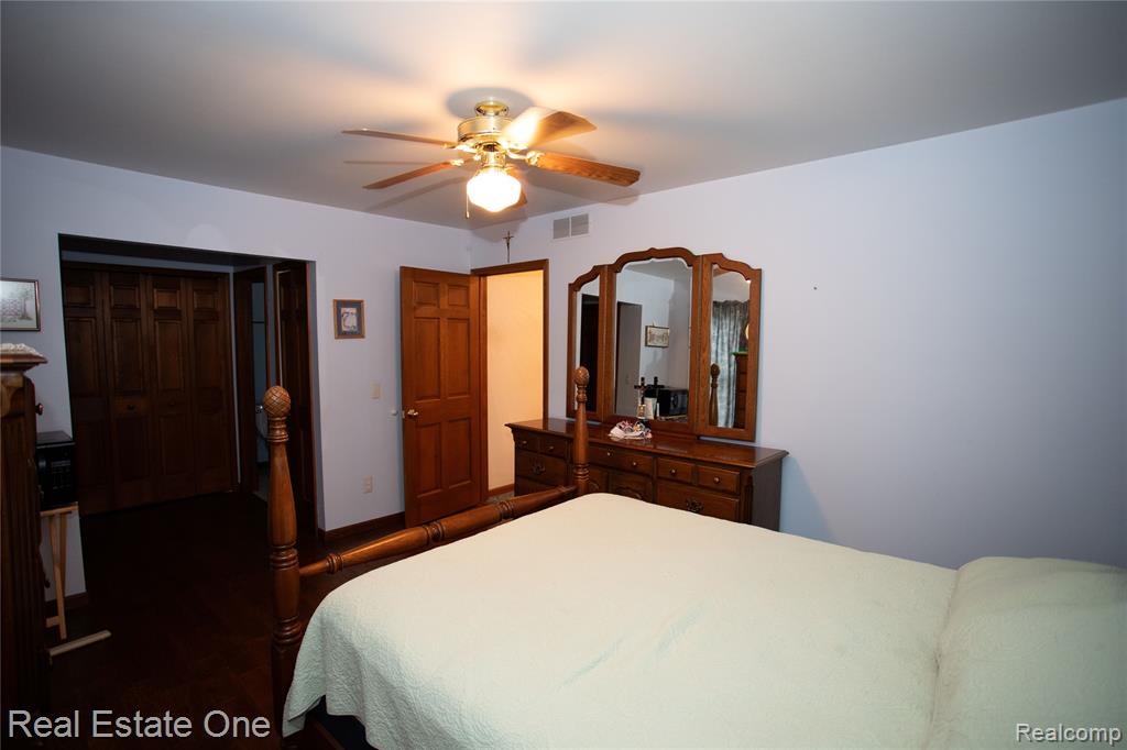 246 Nicklas Court, Oxford, MI 48371 — Photo 45