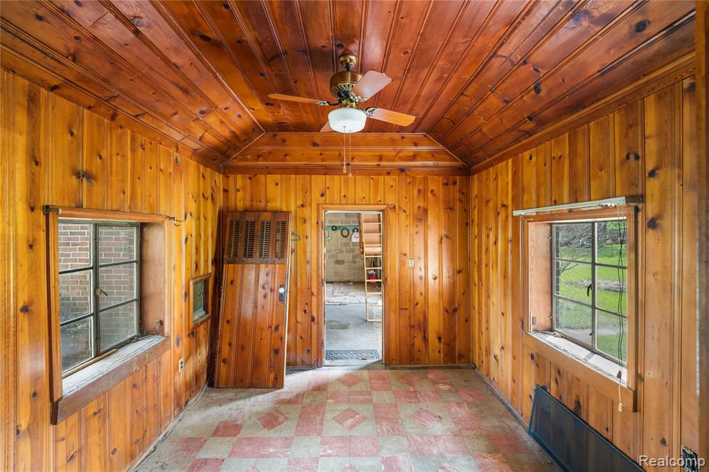 9282 Wayne Road, Romulus, MI 48174 — Photo 11