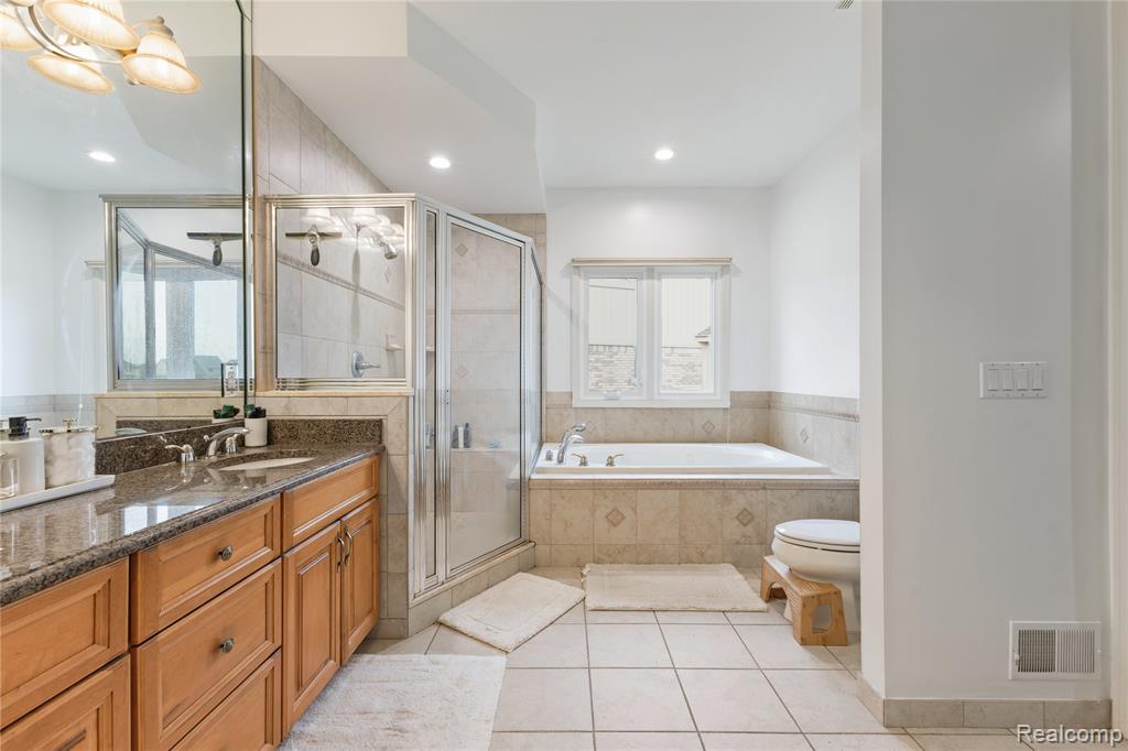 21675 Medallion Court, Macomb, MI 48044 — Photo 38