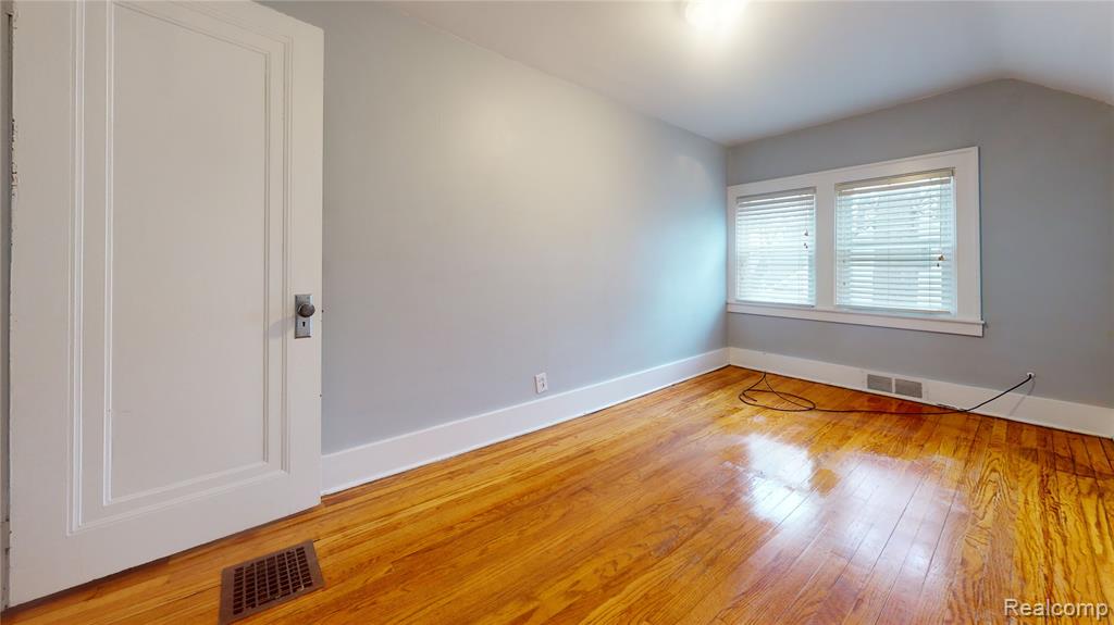 940 N Pleasant Street, Royal Oak, MI 48067 — Photo 10