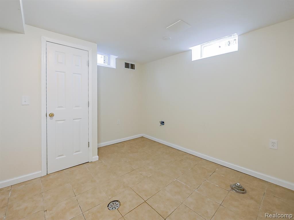 8701 Brookville Road, Plymouth, MI 48170 — Photo 22