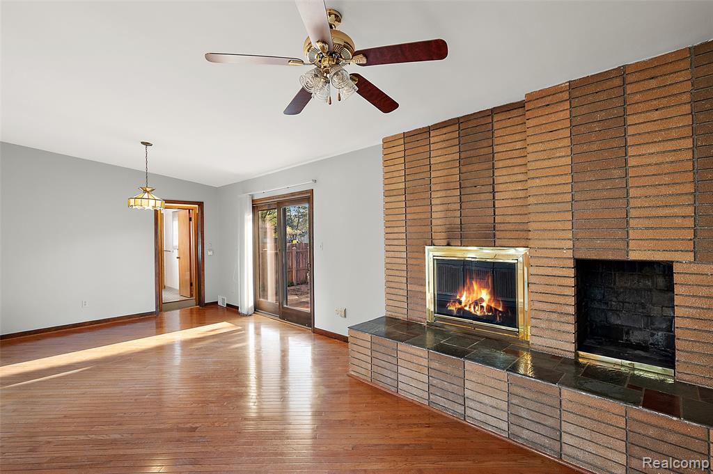 15 Pleasant Lake Drive, Waterford, MI 48327 — Photo 17