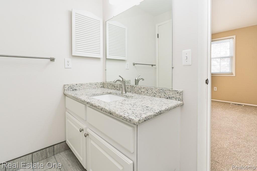 5075 Buckingham Drive, Troy, MI 48098 — Photo 23
