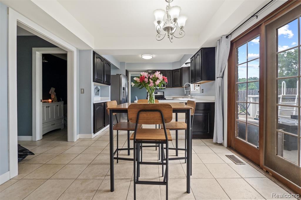 44644 Crestmont Drive, Canton, MI 48187 — Photo 14