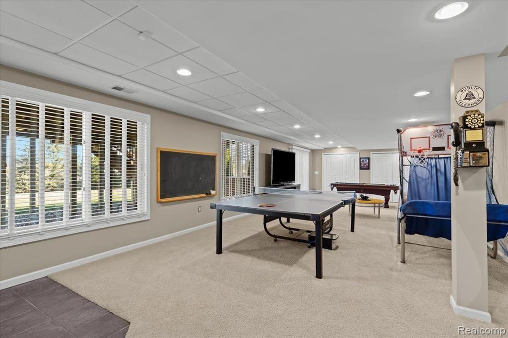 57322 HIDDEN TIMBERS Drive, South Lyon, MI 48178 — Photo 34