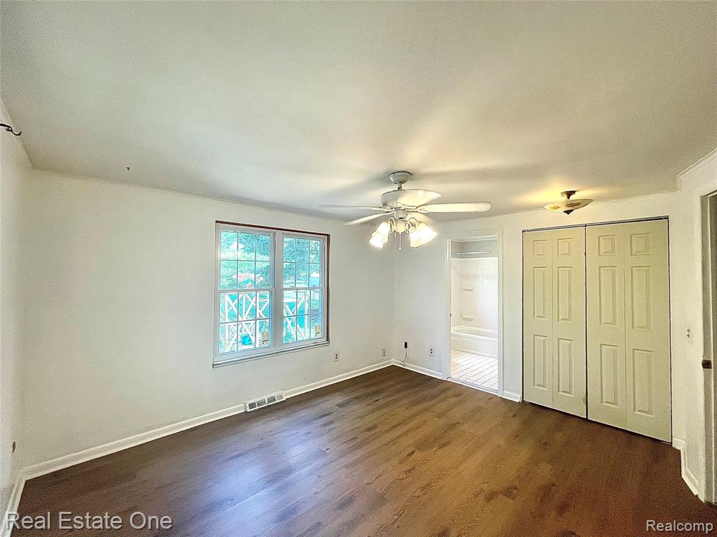 4620 Kempf Street, Waterford, MI 48329 — Photo 23