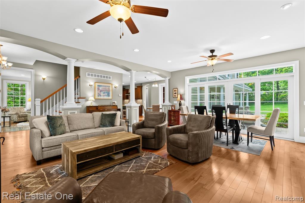 477 E Commerce Street, Milford, MI 48381 — Photo 8