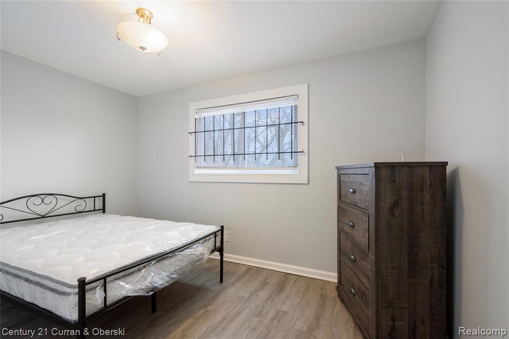 9901 Yellowstone Street, Detroit, MI 48204 — Photo 16