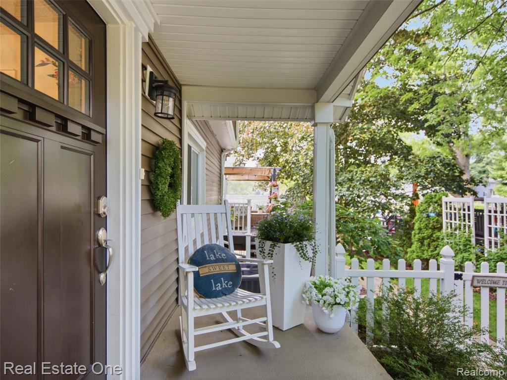 4011 Lotus Drive, Waterford, MI 48329 — Photo 25