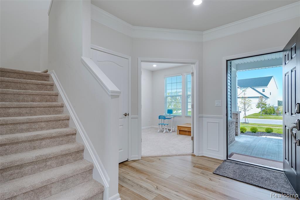 4568 Paradise Parkway, Milford, MI 48381 — Photo 5