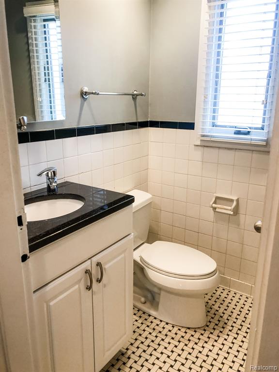 721 N ETON Street, Birmingham, MI 48009 — Photo 12