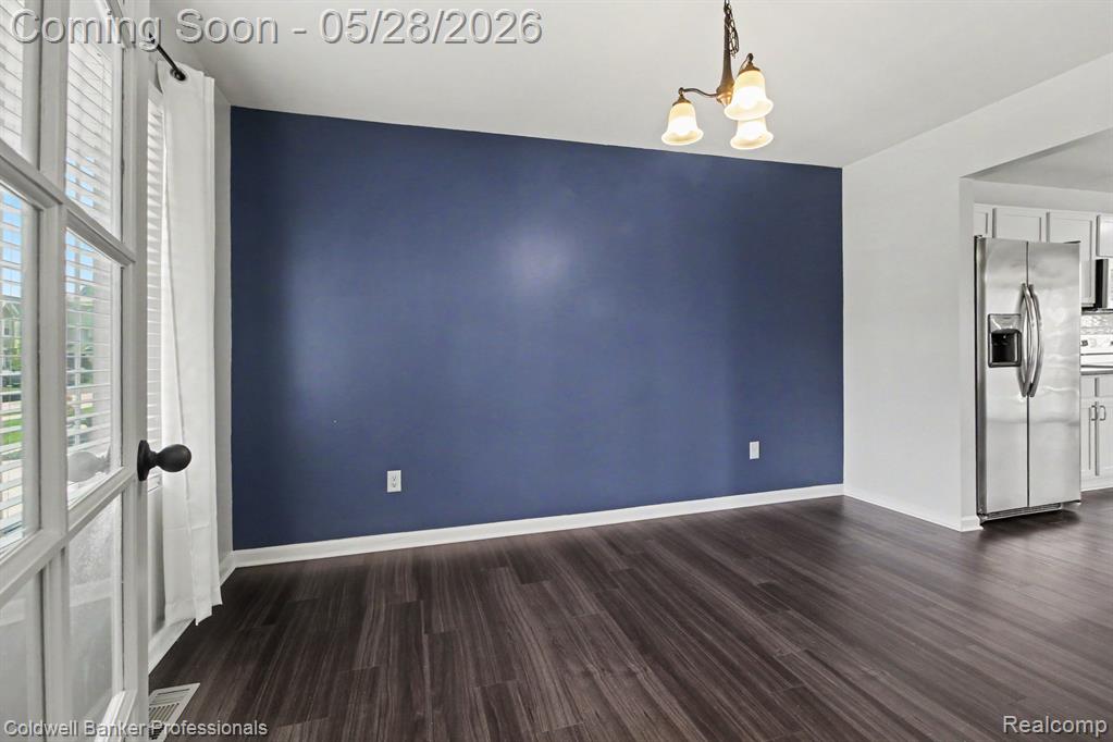 7255 Castell Boulevard, Van Buren, MI 48111 — Photo 13