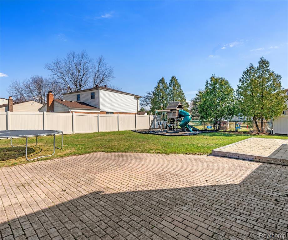 923 Kings Way, Canton, MI 48188 — Photo 57