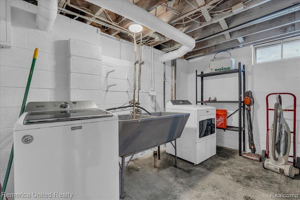4240 Mandalay Avenue, Royal Oak, MI 48073 — Photo 23