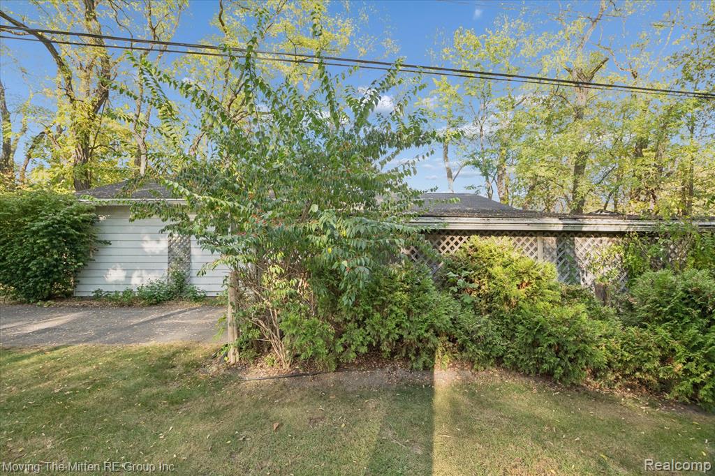 50710 W Huron River Drive, Belleville, MI 48111 — Photo 42