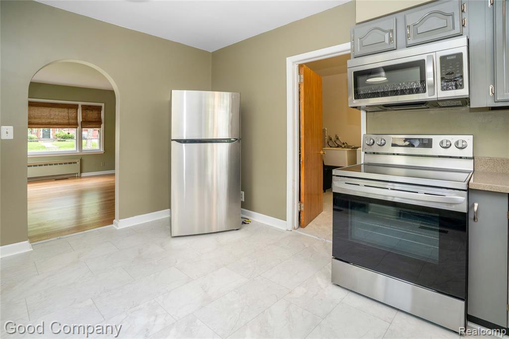 312 Dover Road, Waterford, MI 48328 — Photo 4