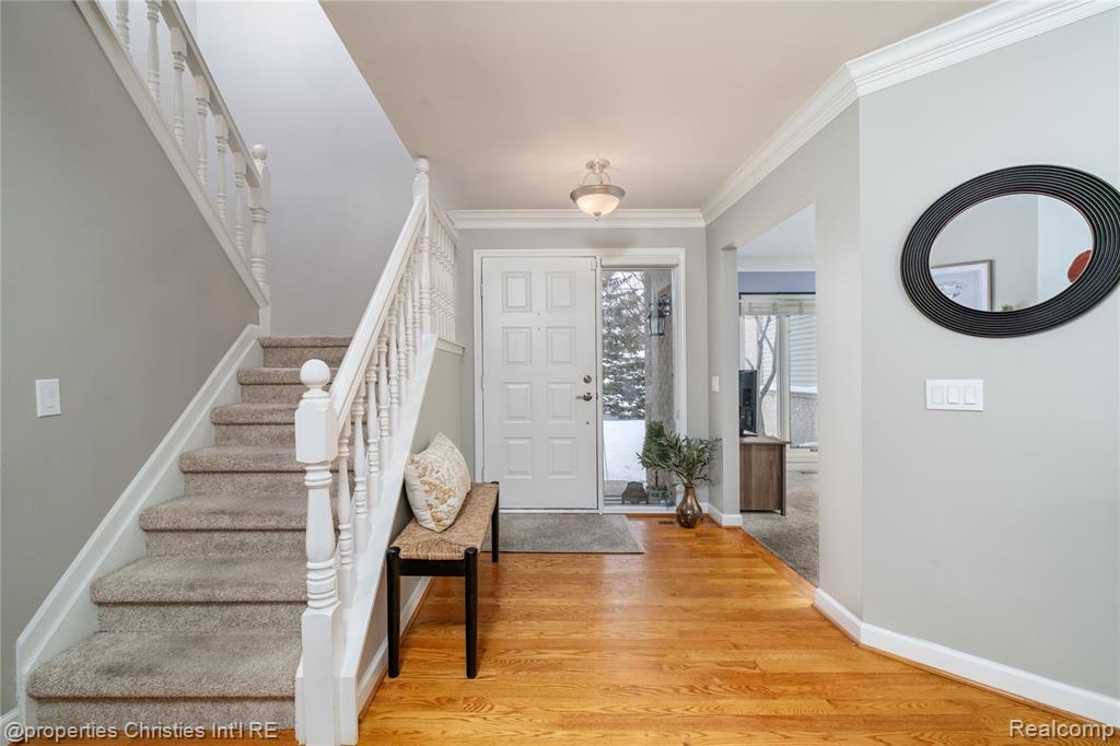 437 Covington Court, 68, Northville, MI 48168 — Photo 4