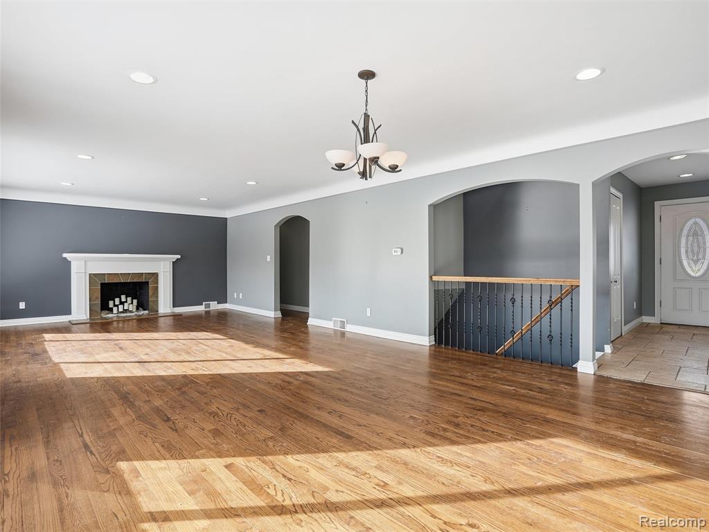 29750 Bristol Lane, Bingham Farms, MI 48025 — Photo 11
