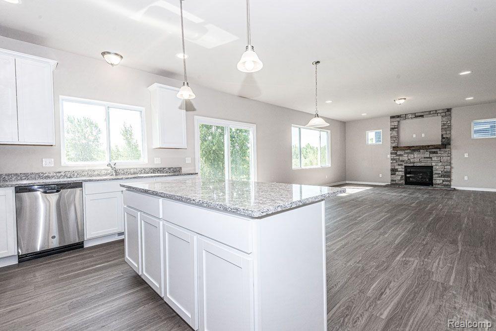 135 Parker Lane, Ortonville, MI 48462 — Photo 8