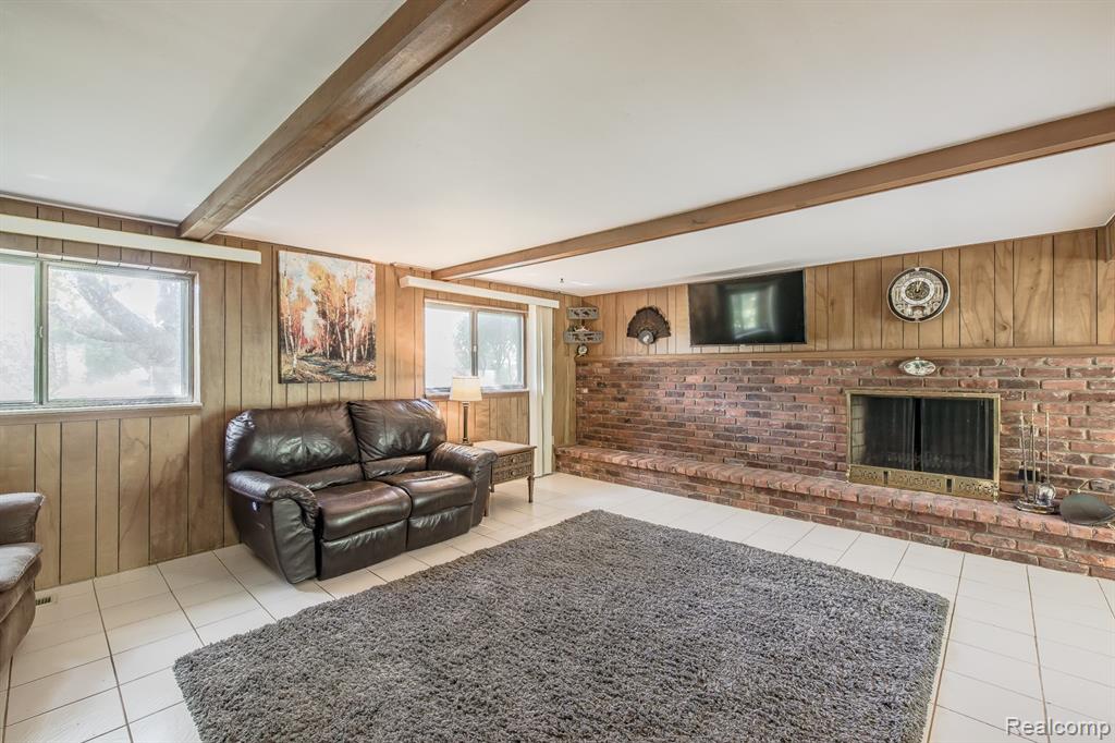 8410 Elizabeth Lake Road, White Lake, MI — Photo 32