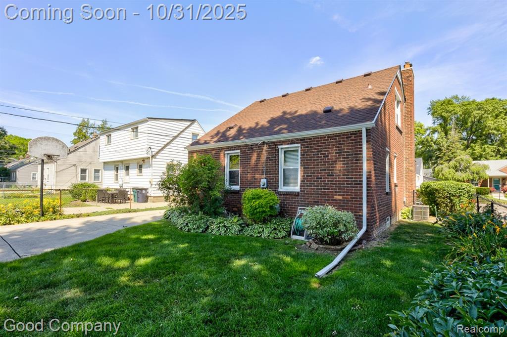 719 N Blair Avenue, Royal Oak, MI 48067 — Photo 41
