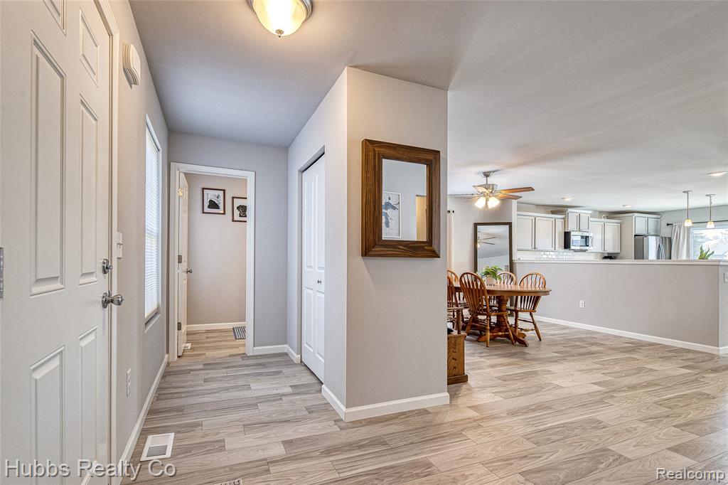 7340 Westminster Circle, Grand Blanc, MI 48439 — Photo 26