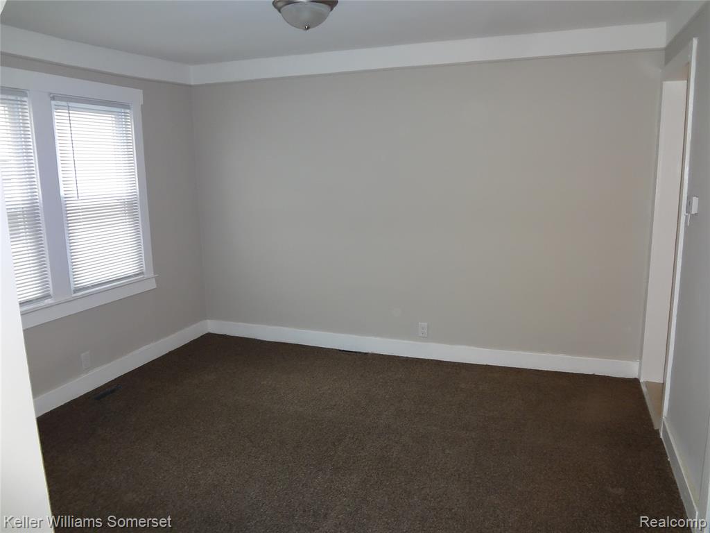 8127 Orchard Avenue, Warren, MI 48089 — Photo 4