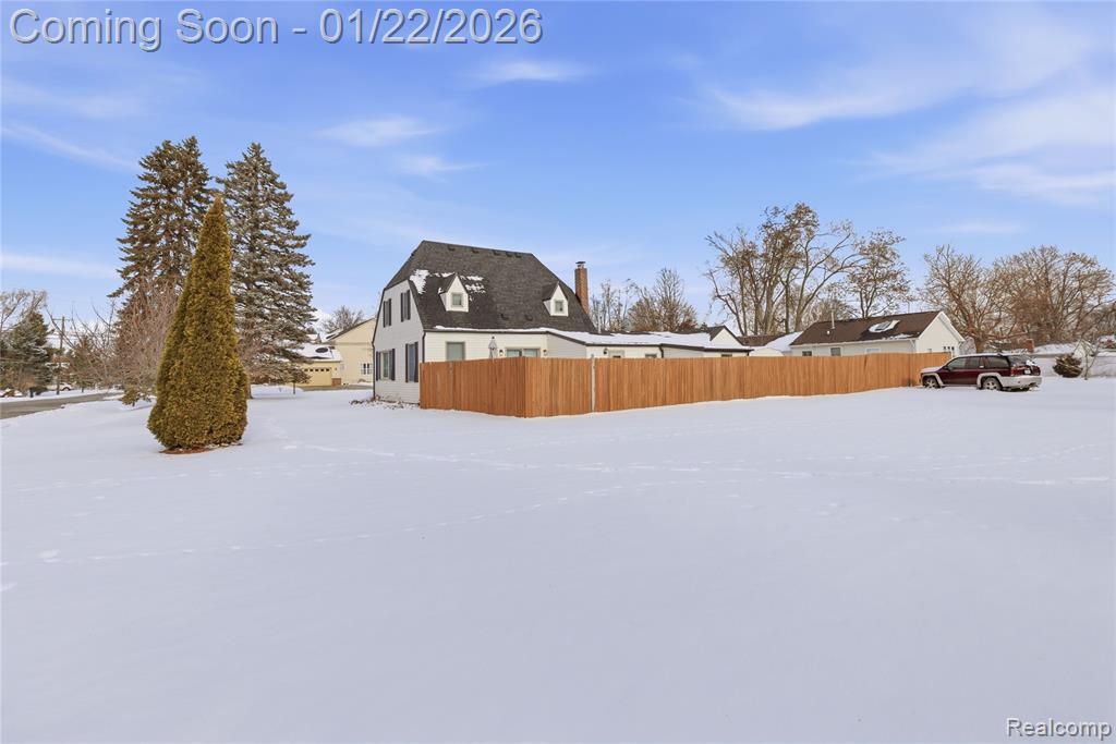 6740 Barabeau Drive, Troy, MI 48085 — Photo 46