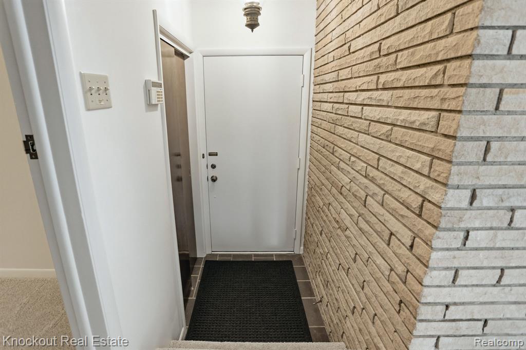 7301 W Ronrick Place, Frankenmuth, MI 48734 — Photo 7