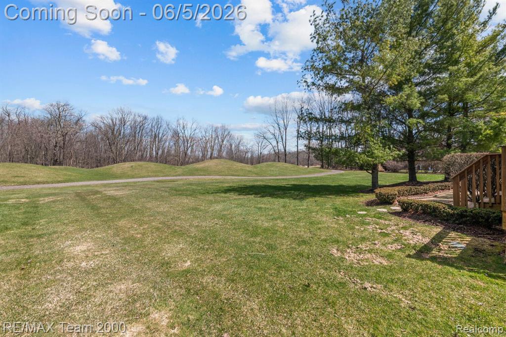 5681 WOODFIELD Parkway, Grand Blanc, MI 48439 — Photo 45
