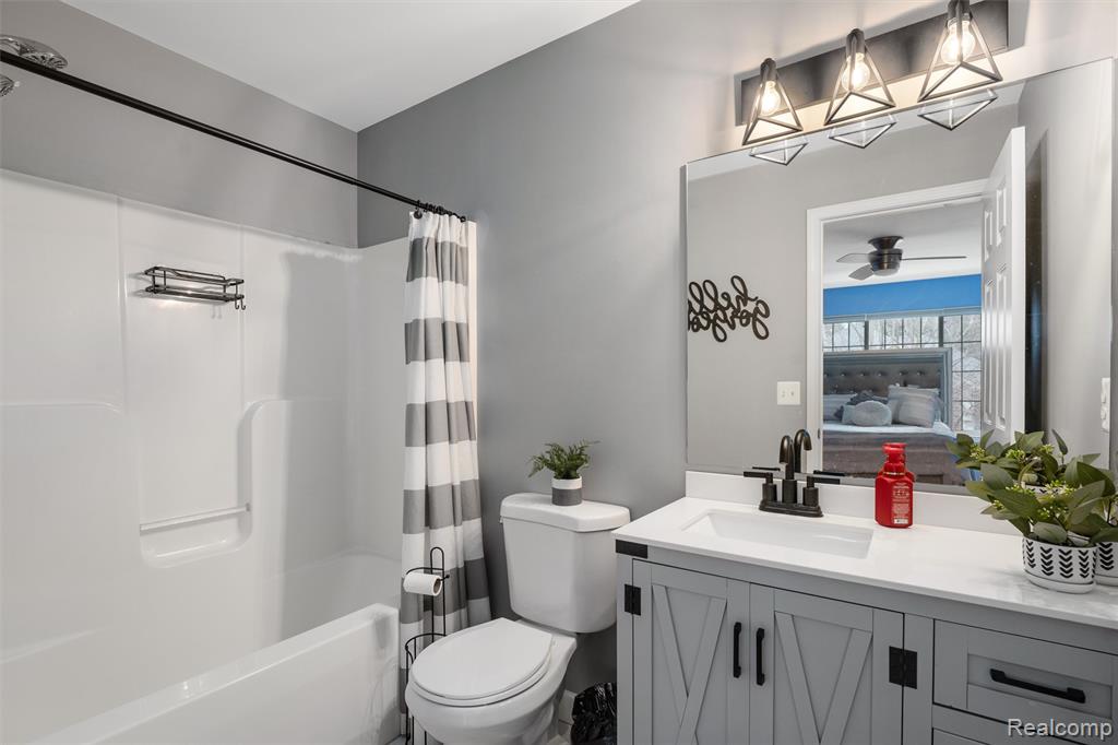 53118 Celtic Drive, Utica, MI 48315 — Photo 26