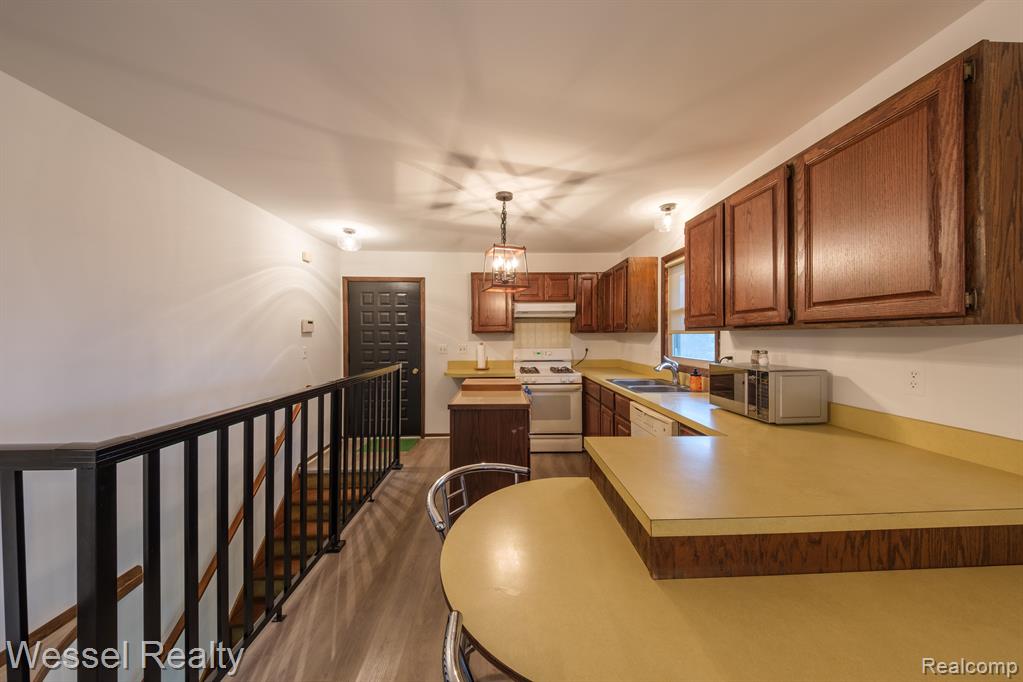 29720 ARMADA RIDGE Road, Richmond, MI 48062 — Photo 6