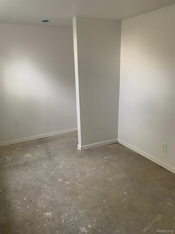 802 DUPONT Street, Flint, MI 48504 — Photo 25