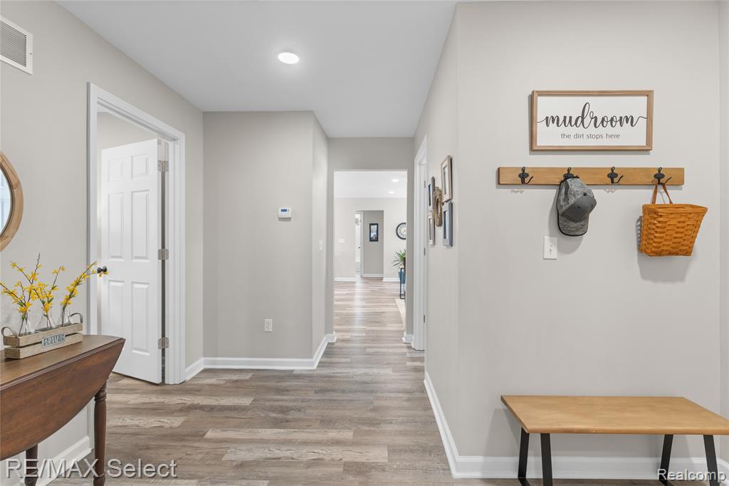 8235 Linden Road, Swartz Creek, MI 48473 — Photo 25