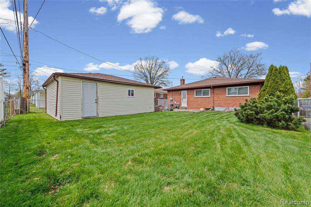 25629 Ridgeway Street, Dearborn Heights, MI 48127 — Photo 32