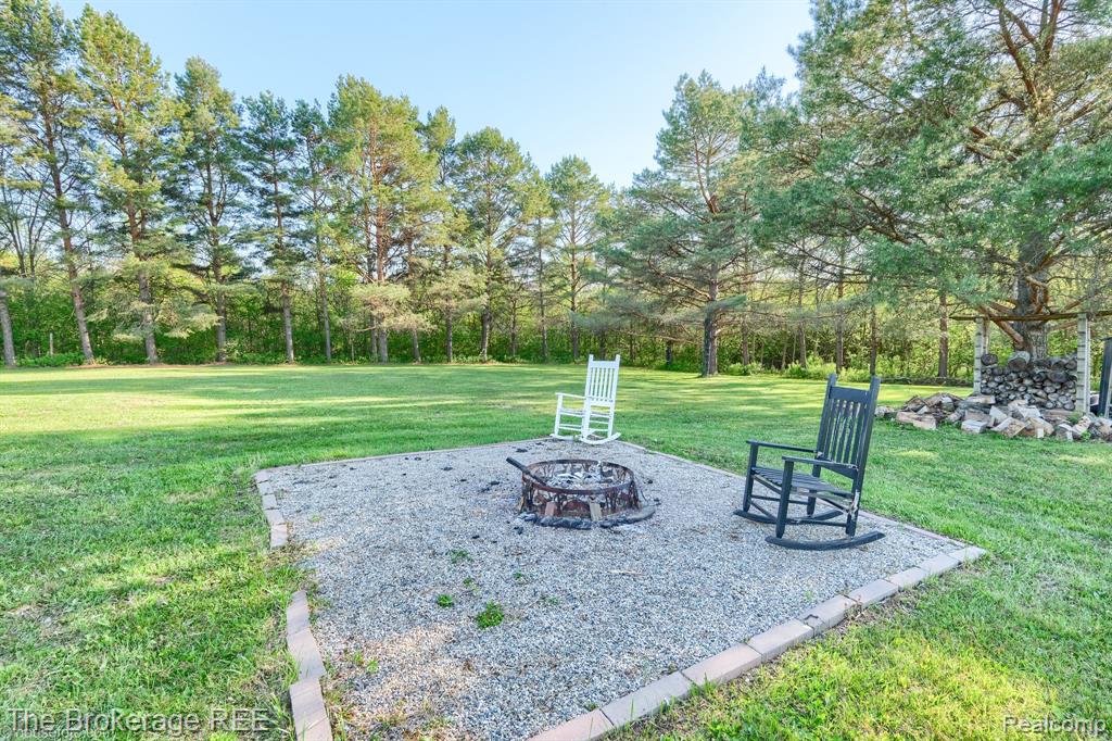 6288 Porter Road, Grand Blanc, MI 48439 — Photo 4