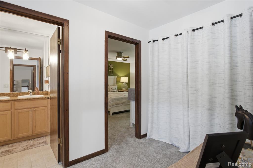 6608 Red Cedar Lane, West Bloomfield, MI 48324 — Photo 22