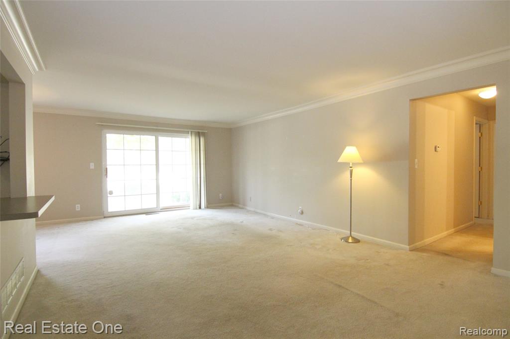 6109 Orchard Lake Road, 101, West Bloomfield, MI — Photo 4