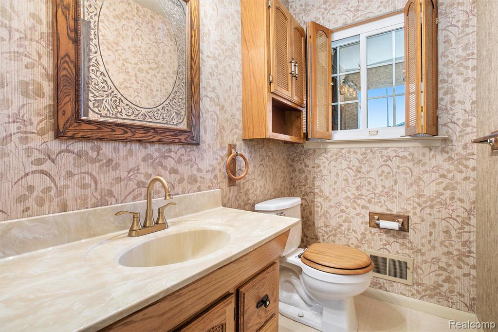 9704 Sil Street, Taylor, MI 48180 — Photo 14