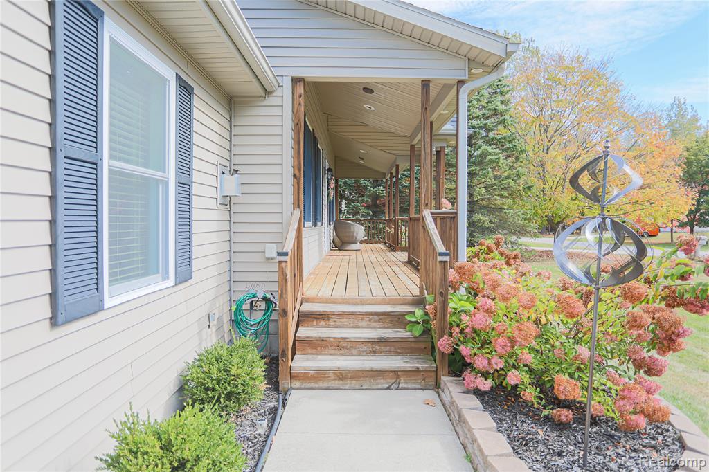 5230 Robinwood Drive, Clyde, MI 48049 — Photo 3