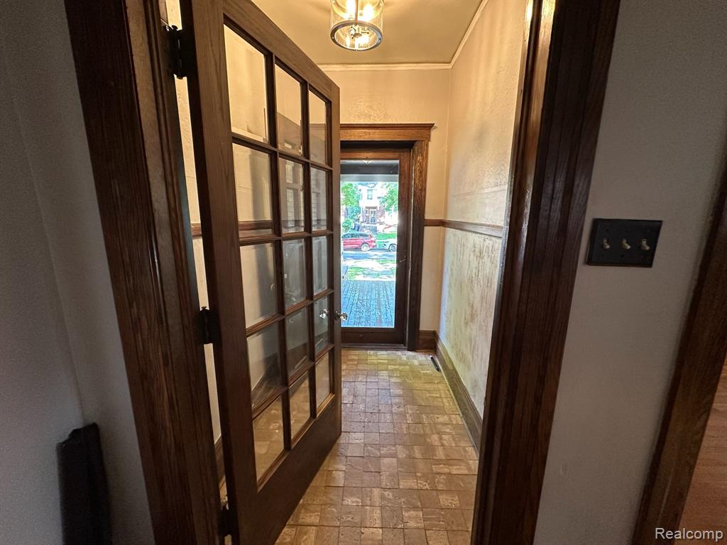 834 LONGFELLOW Street, Detroit, MI 48202 — Photo 2