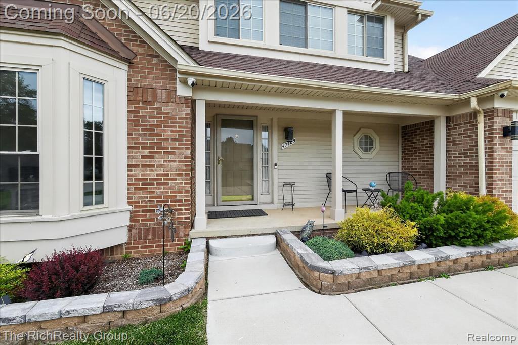 47185 Scarlet Drive S, Novi, MI — Photo 4