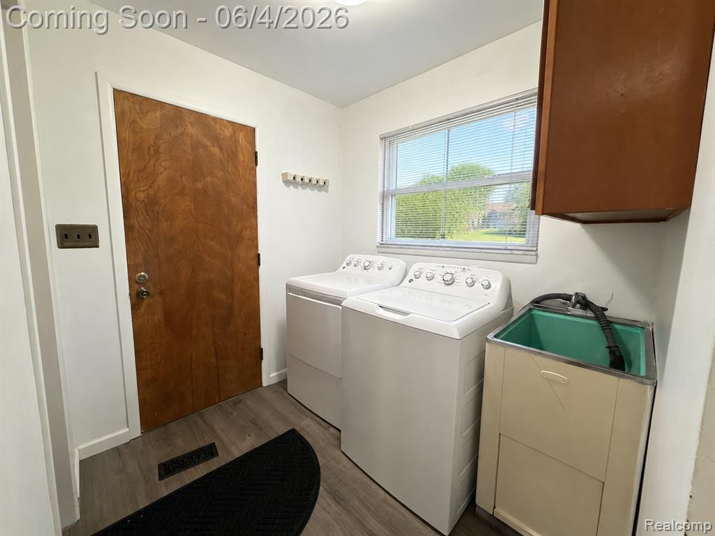 6382 Houghten Drive, Troy, MI 48098 — Photo 38