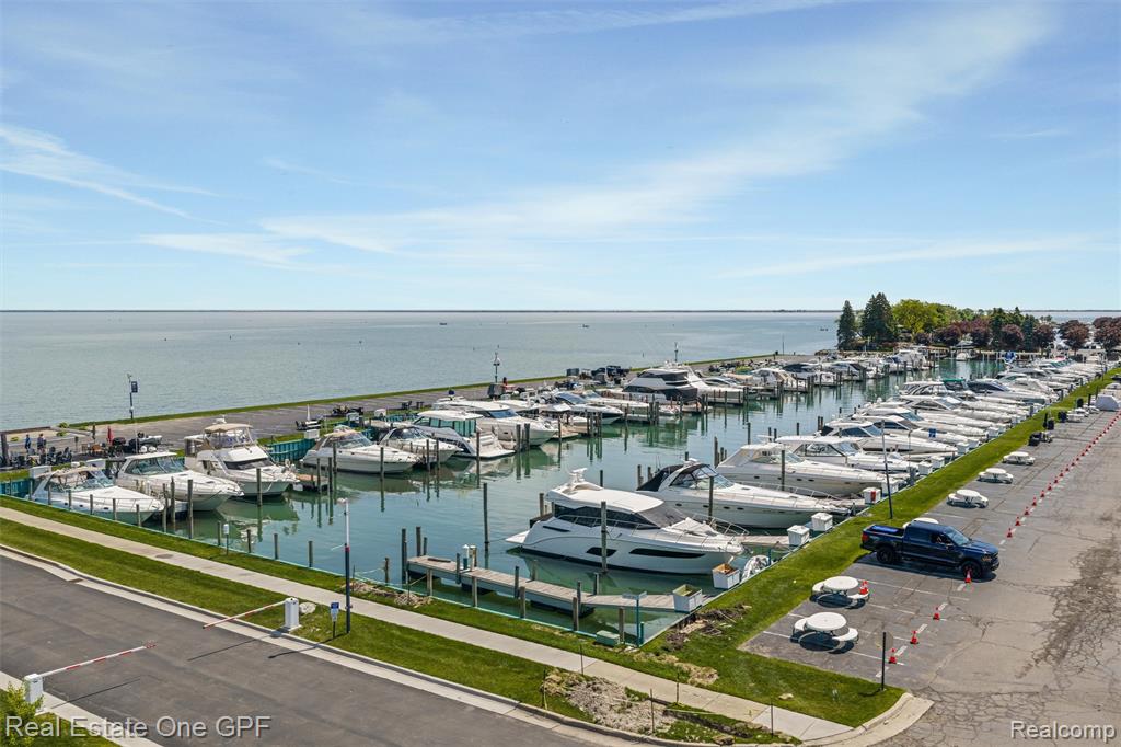 46 Evergreen Drive, 1, Harrison Township, MI — Photo 48