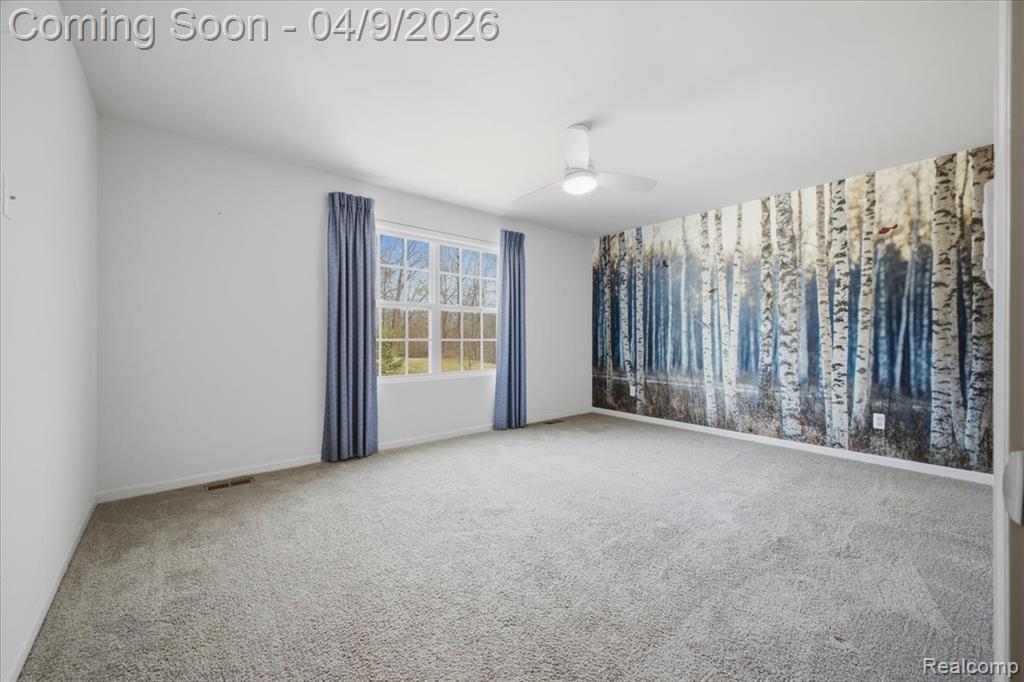270 Greenan Lane, Lake Orion, MI 48362 — Photo 16