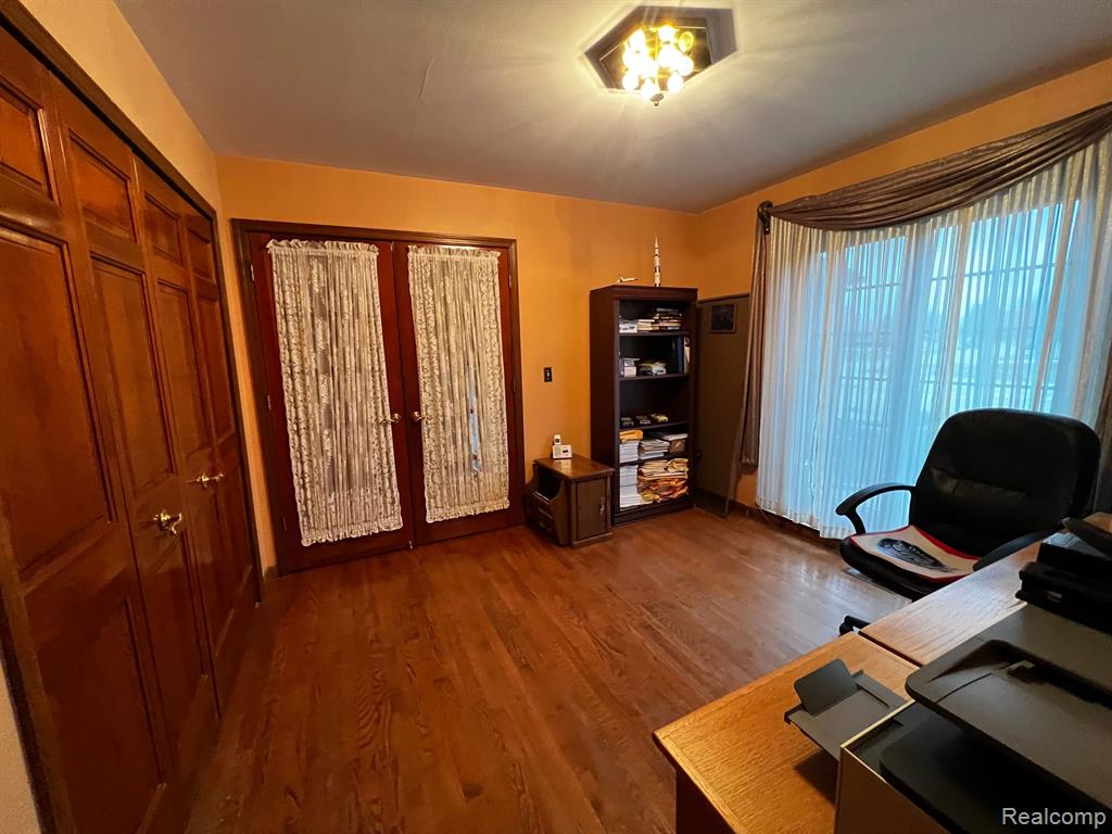 40363 DENBIGH Drive, Sterling Heights, MI 48310 — Photo 12