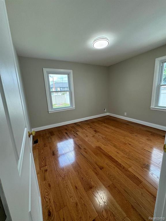 7129 Berwyn Street, Dearborn Heights, MI 48127 — Photo 13